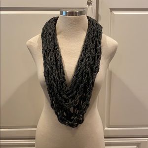 Gray knit scarf